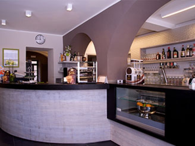 arredamento bar caff